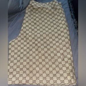 Men Gucci shorts tried on and didn’t fit so haven’t wore condition flawless